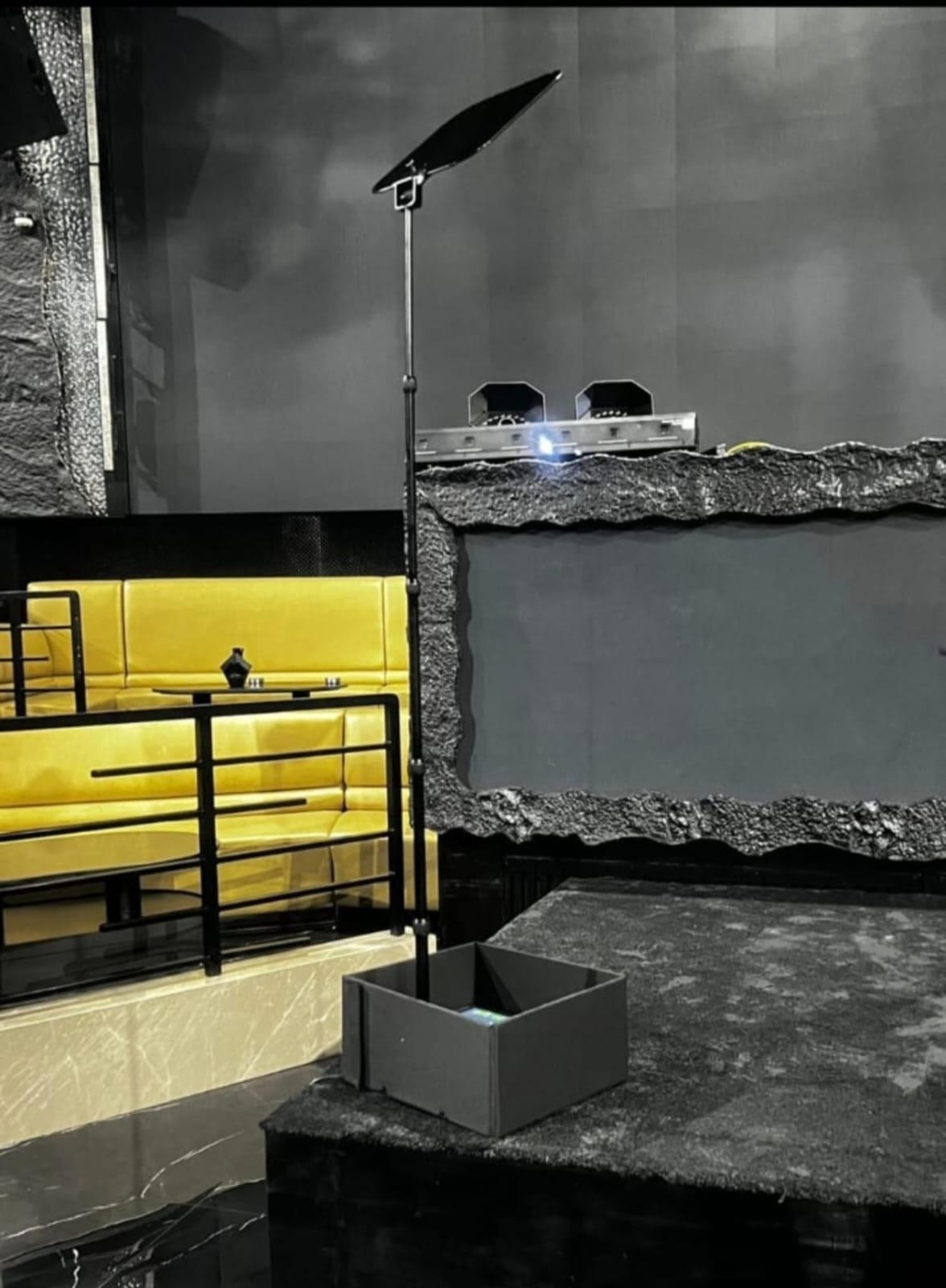 Teleprompter Services 12